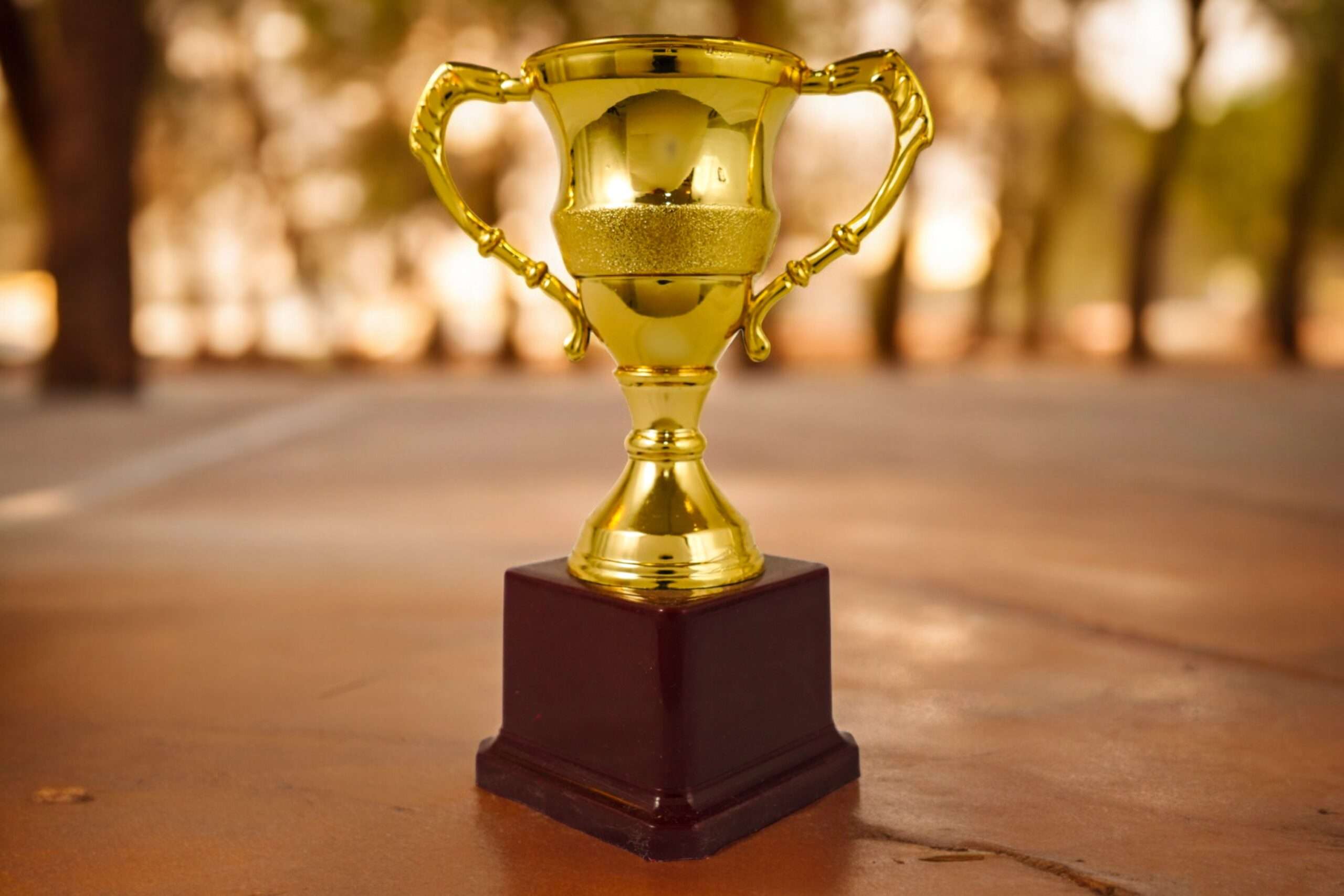 Jupiter Metallic Fiber Trophies