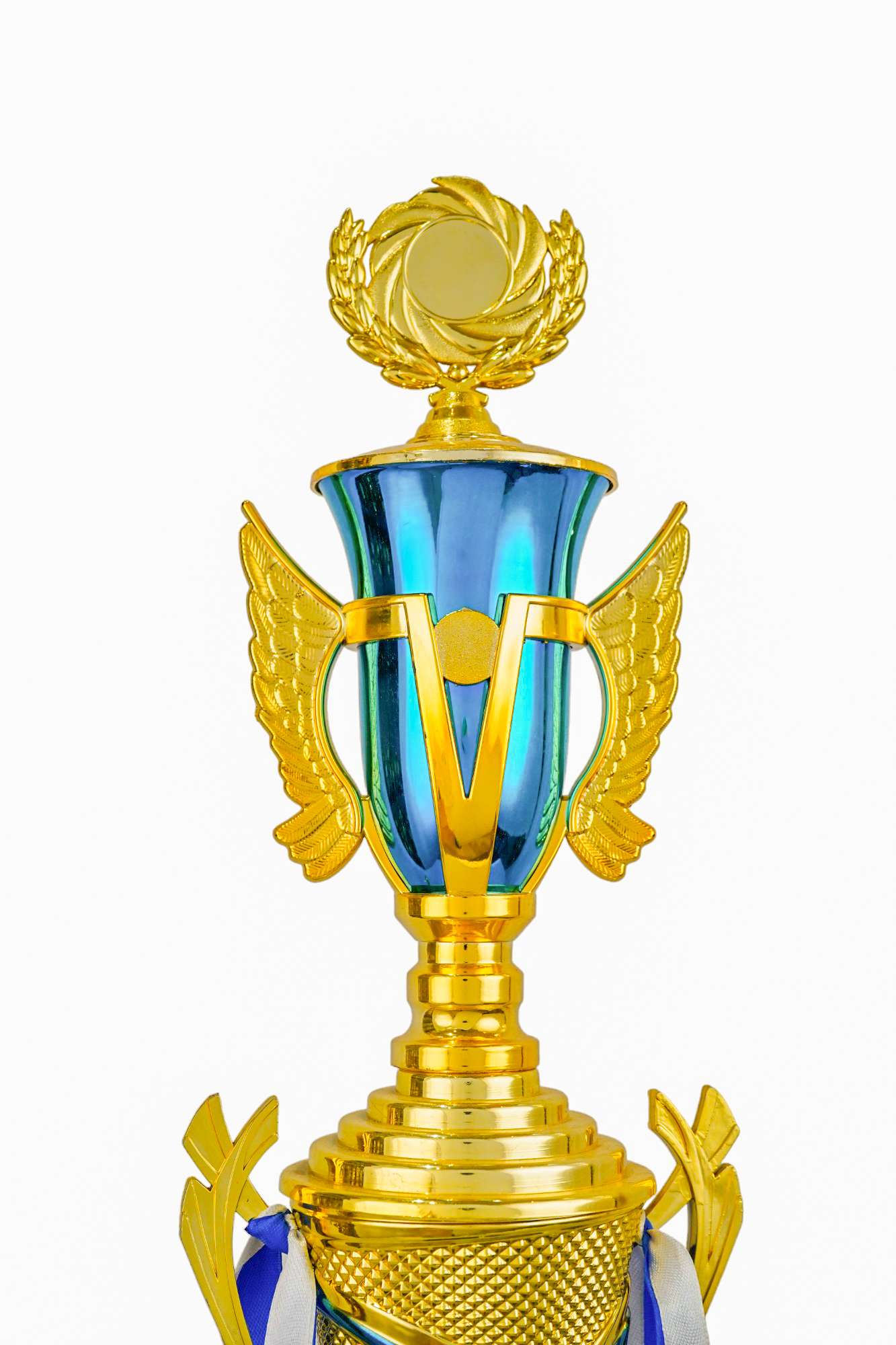 Ninza Blue with Glory Metallic Fiber Trophies